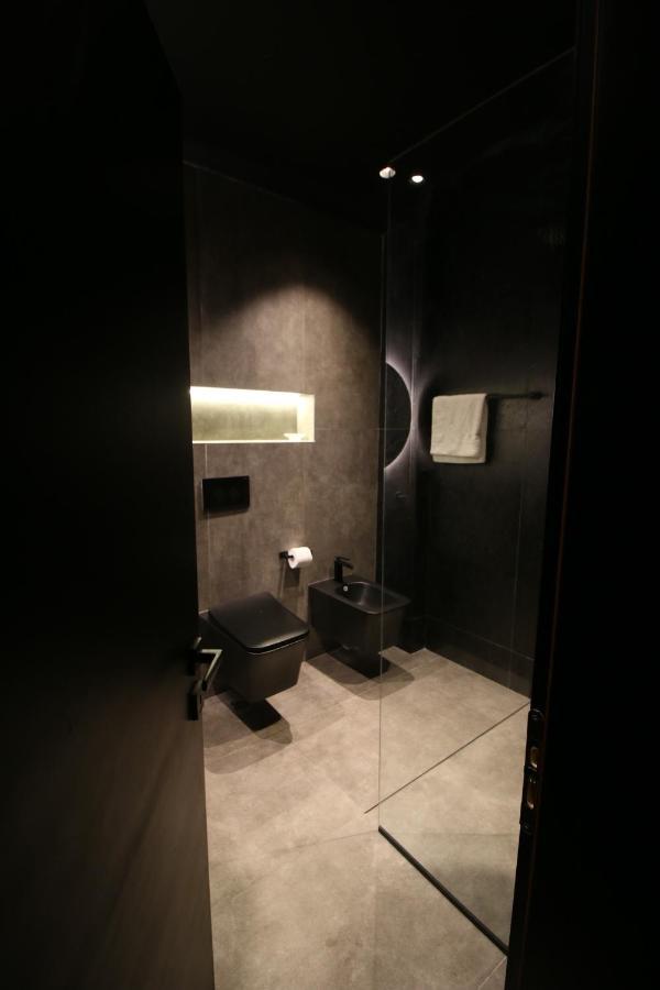 King'S Apartment Корча Екстериор снимка